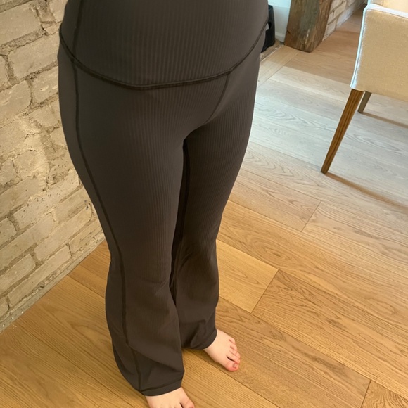 TnA Action ribbed flare dark grey street pants size SM - Picture 2 of 3